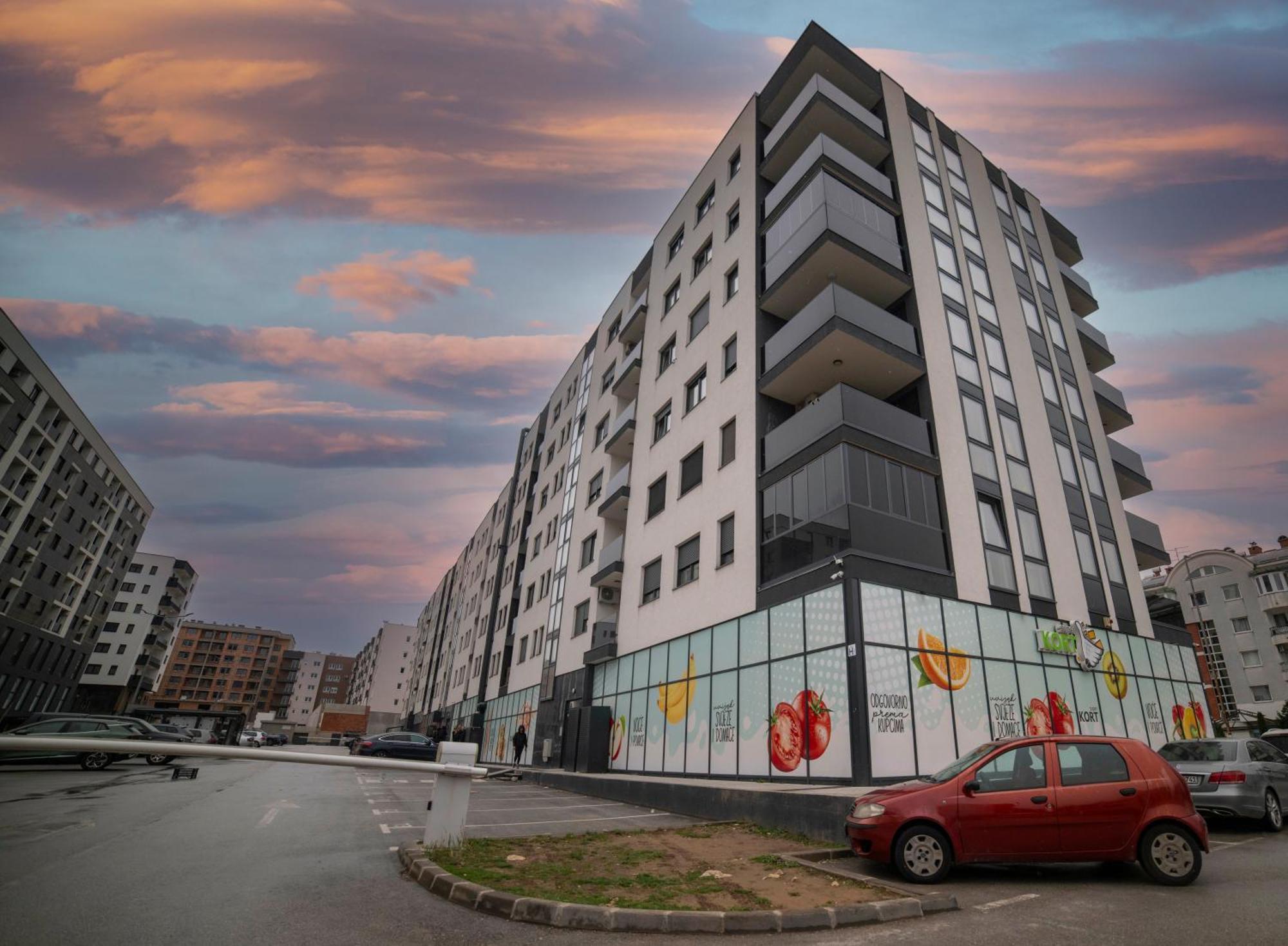 Apartment 5 Star Lukavica Exterior foto